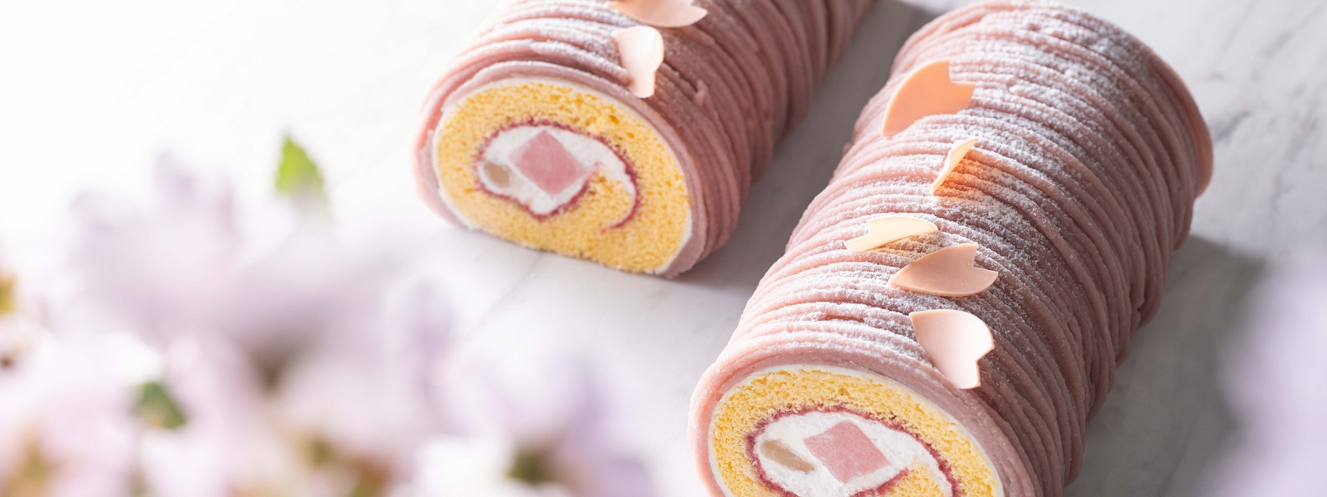 桜ロールケーキ